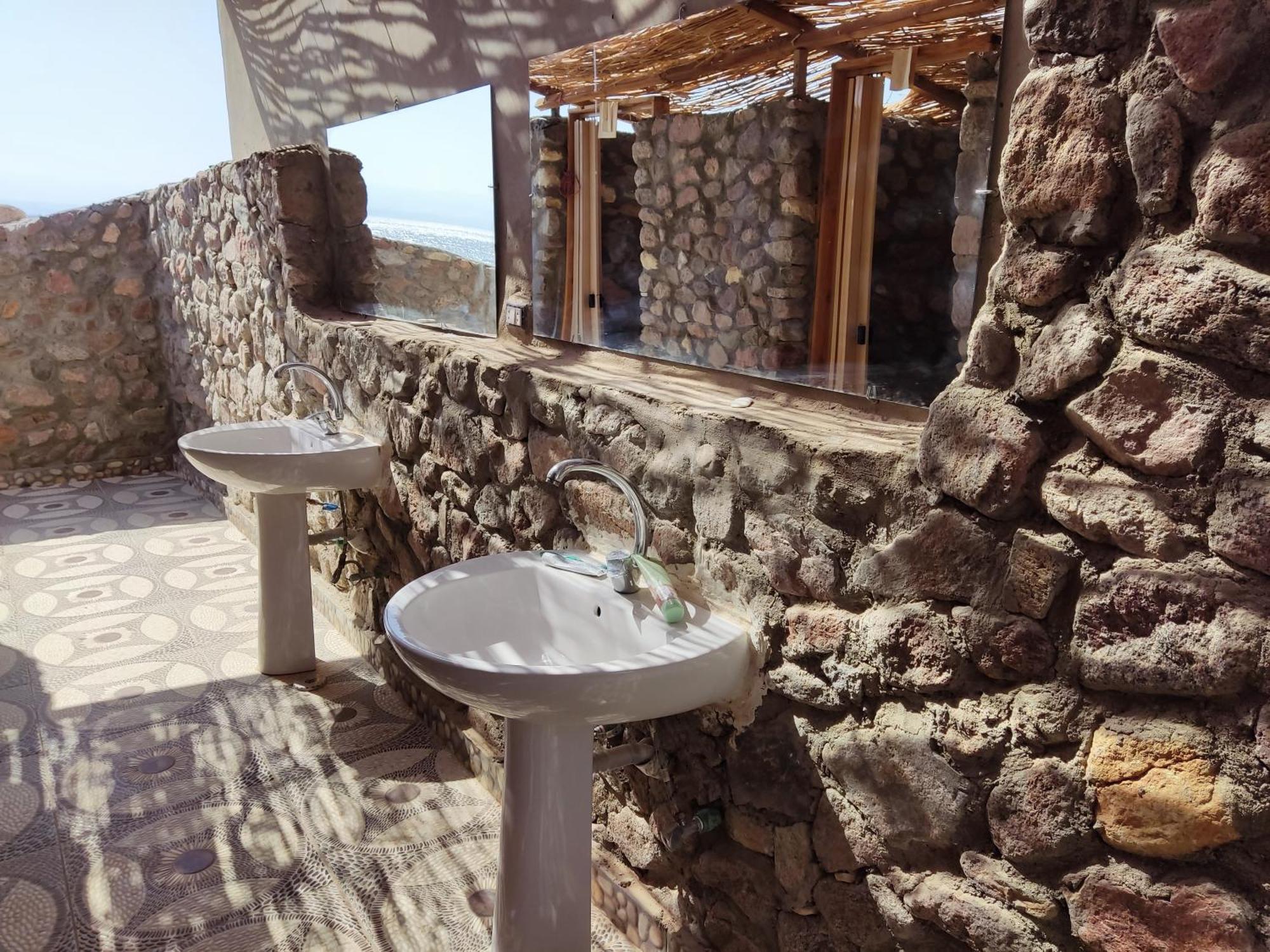 Falak Taba Exterior photo